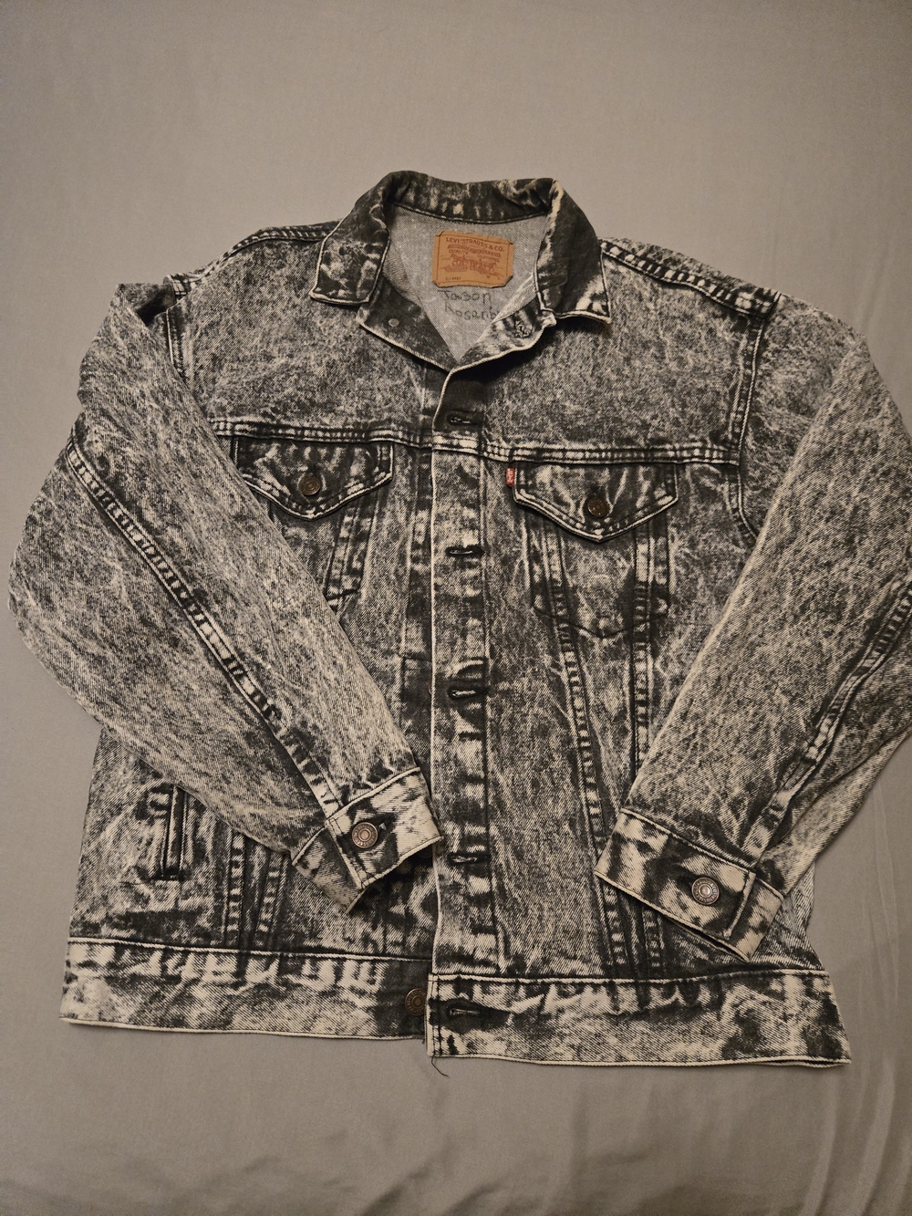 Levis Vintage 57508-0256 Black Denim Acid Wash Type 3 Trucker Jacket XL Made USA